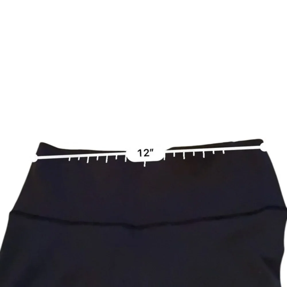 Lululemon Women's Black Mid Rise Mesh Detail Yoga Leggings Size 4 Estimated‎